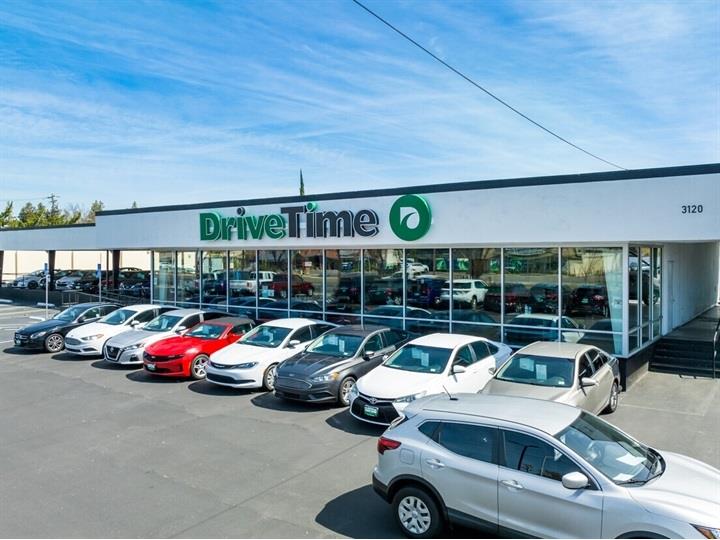 3120 McHenry Ave, Modesto, CA 95350