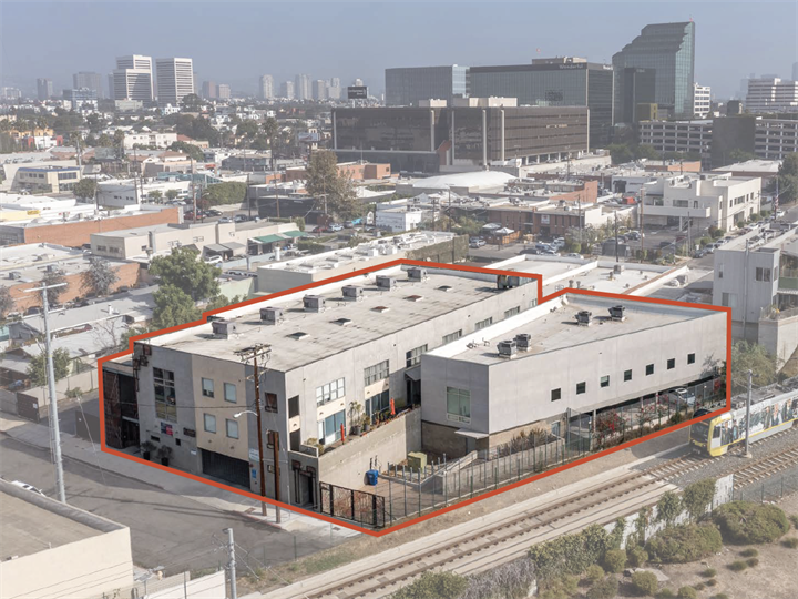 LA Creative Office Portfolio (User or Investor) / 2256 Barry & 5735 Melrose